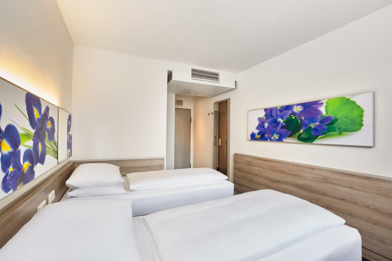H+ Hotel Frankfurt Airport West ホーフハイム・アム・タウヌス エクステリア 写真
