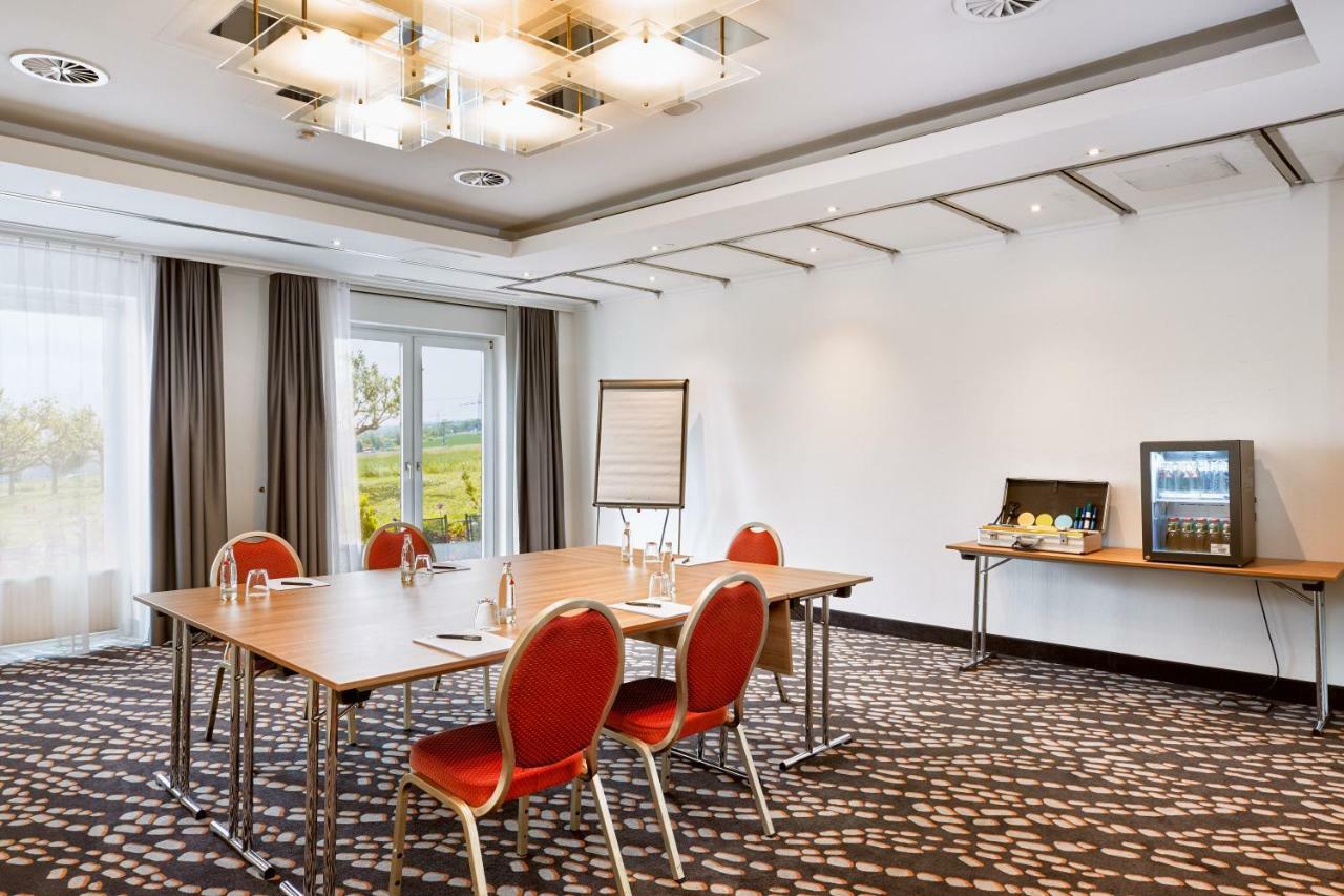 H+ Hotel Frankfurt Airport West ホーフハイム・アム・タウヌス エクステリア 写真