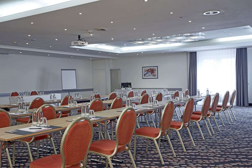 H+ Hotel Frankfurt Airport West ホーフハイム・アム・タウヌス 設備 写真