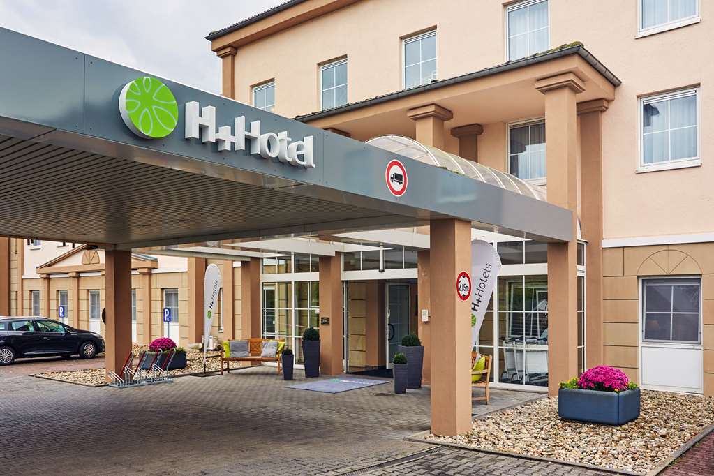 H+ Hotel Frankfurt Airport West ホーフハイム・アム・タウヌス エクステリア 写真