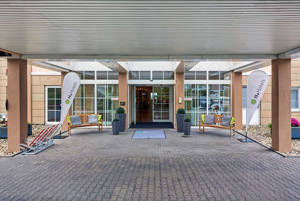 H+ Hotel Frankfurt Airport West ホーフハイム・アム・タウヌス エクステリア 写真